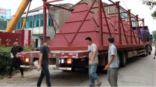 布袋除塵器灰斗的制作要求，除塵器廠家耀先環(huán)境來告訴您吧